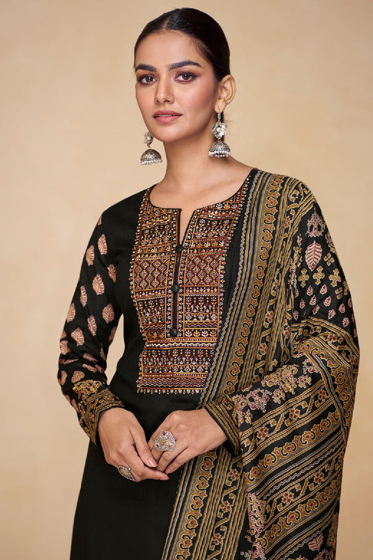 Fancy Cotton Fabric Casual Look Beatific Salwar Suit In Black Color