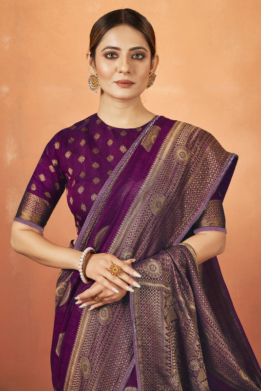 Weaving Work On Awesome Kanjivaram Two Tone Silk Fabric Saree In Purple Color