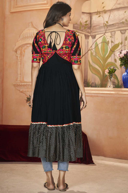 Marvellous Rayon Ready To Wear Kurti In Black Color