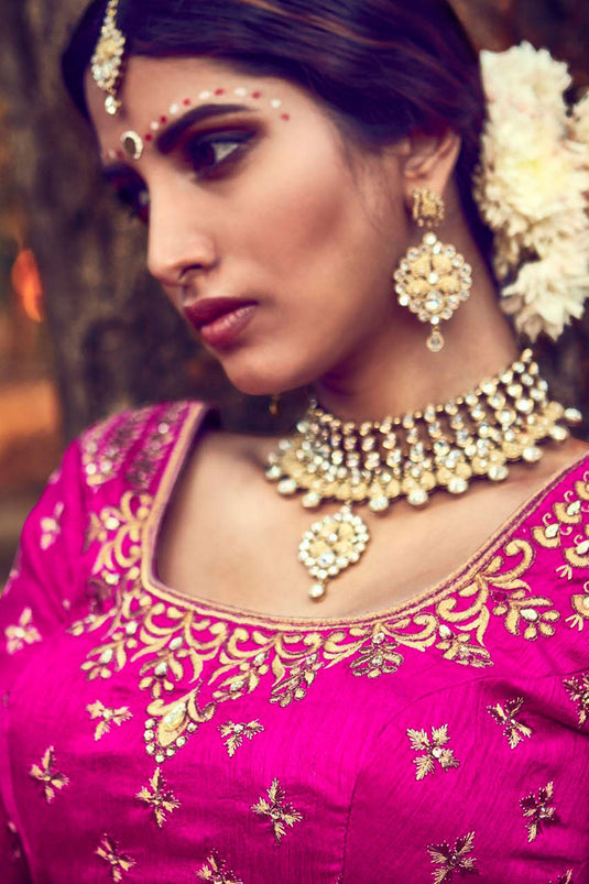 Magenta Bhagalpuri Lehenga With Bhagalpuri Choli