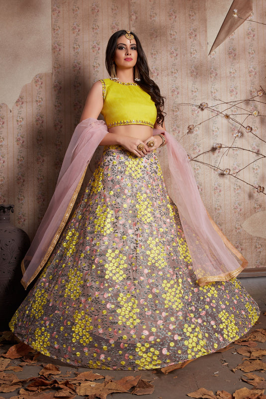 Pink Wedding Lehenga Choli In Net Fabric