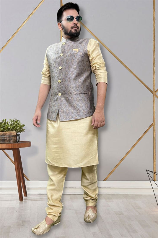 Readymade Men Ethnic Kurta Pyjama With Grey Color Jacket