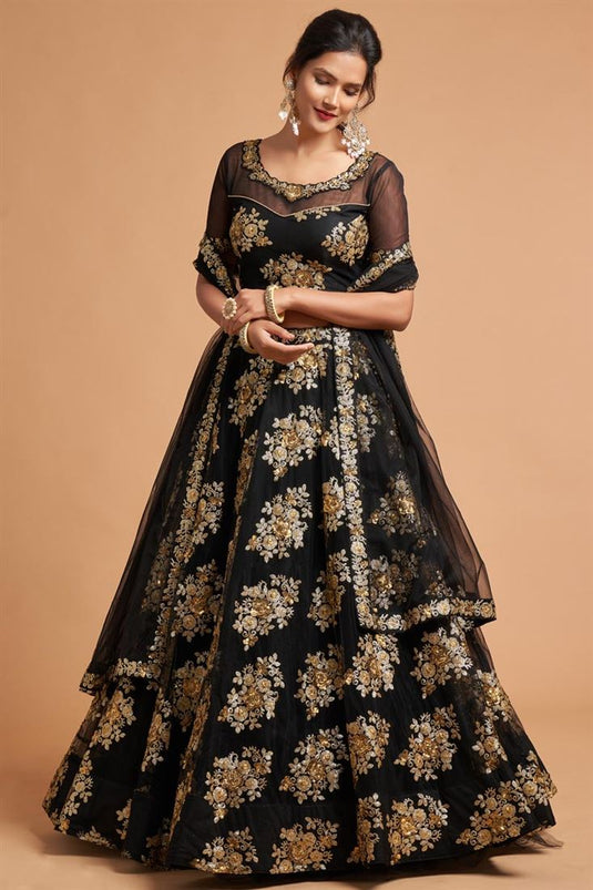 Black Color Alluring Net Fabric Sangeet Wear Lehenga With Embroidered Work