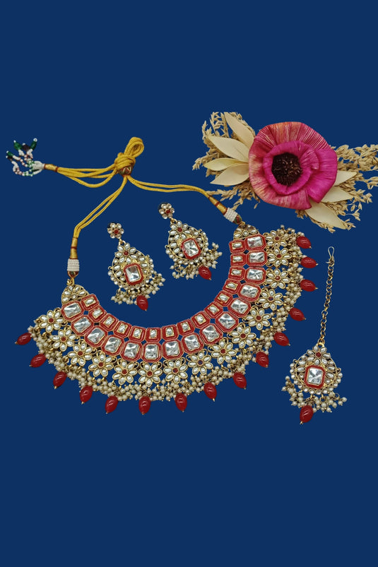 Phenomenal Alloy Material Red Color Premium Necklace With Earrings and Mang Tikka