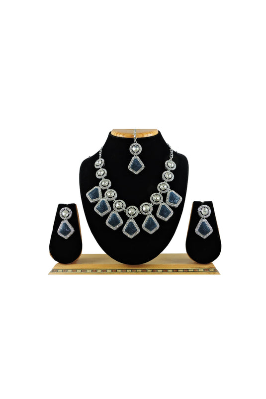 Navy Blue Color Alloy Material Coveted Necklace With Earrings And Mang Tikka