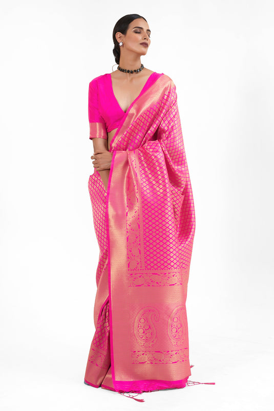 Creative Handloom Weaving Saree In Magenta Color Silk Fabric