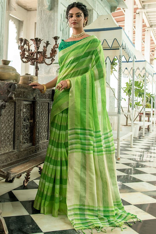 Beguiling Green Color Linen Fabric Regular Saree