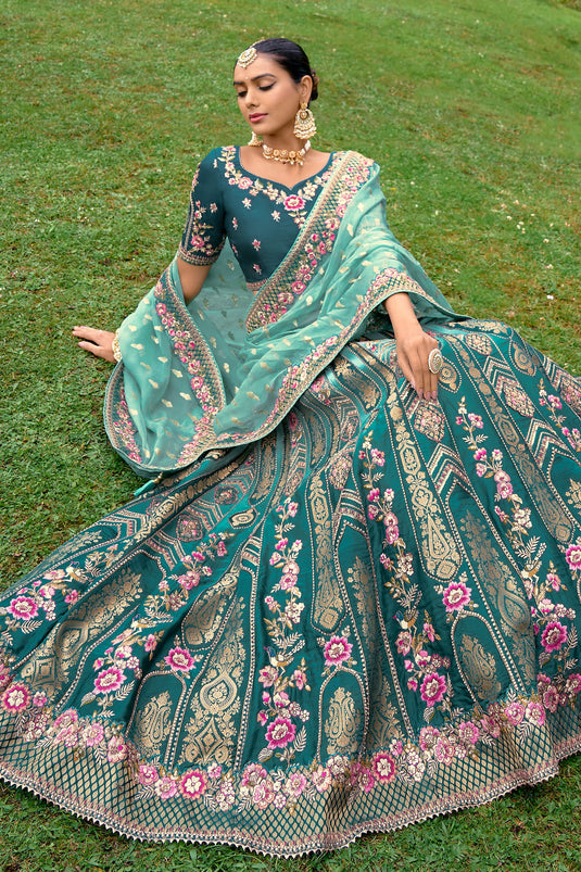 Wedding Lehengas: Buy Indian Marriage Lehenga Cholis Online | Utsav Fashion