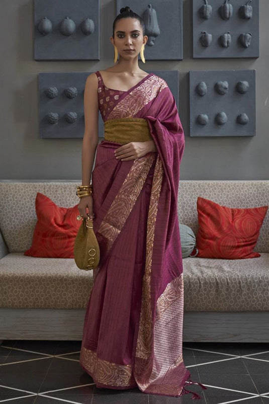 Art Silk Fabric Appealing Weaving Work Saree In Pink Color