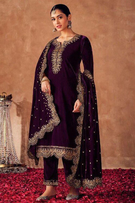 Purple Salwar Suit In Splendid Velvet Fabric